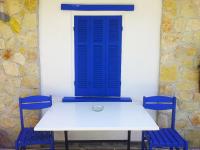 Poseidon Seaview Studios - B&B