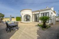 Una villa de lujo con propio jardín y piscina - B&B Los Montesinos