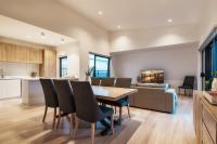 Hamilton By the Bay 3 Newly Built - B&B