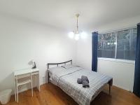 Cozy Queen Room close to Shops and Station - NC2 - B&B Dundas Valley