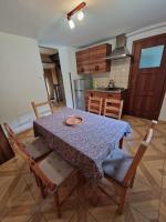 Bieszczady Domek u Pączka - B&B Polańczyk