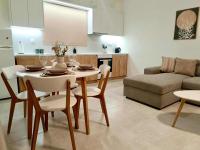 Marianna's Bright & Modern House - Ferienwohnung Kyparissía