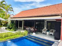 Villa Casa Jamika - Bed and Breakfast Seminyak