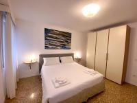 Cosy 2BR in Castello Heart Independent Walk to San Marco & Biennale - B&B Venezia