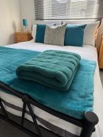 Cozy one bedroom apartment - Bed and Breakfast Surbiton