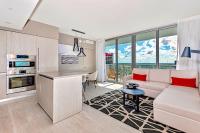 Modern Condo Retreat with Ample Space - Bed and Breakfast Hollywood