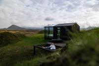 Panorama Glass Lodge SOUTH - Chambres d’hôtes Hella