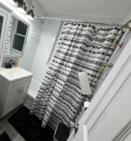 Hamaline Luxury Guest House - Bed and Breakfast Chicago