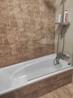 Modern and Spacious 3-Bed Apartment, Steps from the Beach - Ferienwohnung St Paul's Bay