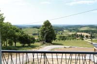 Leona - Ferienwohnung Kamešnica