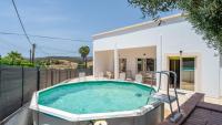 Bright 3BDR House with Pool by Lovelystay - B&B Portimão