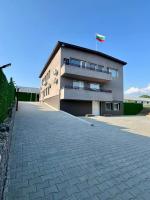 Къща за гости Галанти Guest house Galanti - Ferienwohnung Bozhurka