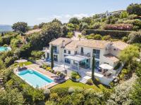 Luxury Villa with Private Pool - B&B