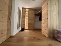 Luxury Lakefront Apartment - B&B St. Moritz