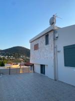 EUPHORIA Pool Villa, Ideal Winter Cottage - B&B Limín Mesoyaías