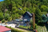Holiday House with Pool and Wellness Area - Black Pearl - B&B Vrankovec