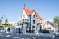 Stara Przychodnia Apartamenty Premium - Bed and Breakfast Krynica Morska