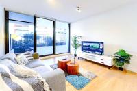 Brilliant Quay Blvd Apt Close to Wyndham Harbour - B&B