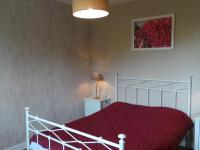 Gîte confortable avec piscine partagée et animaux admis - FR-1-489-76 - B&B Creuzier-le-Neuf