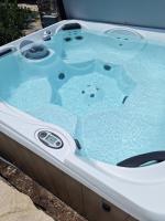 Legendary 3 Bedroom Estate with Pool & Hot Tub! - Chambres d'hôtes Dripping Springs
