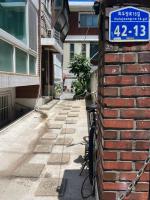 3 min to Mangwon Market & Han River Luggage Storage l Max 5 Guests l Near Hongdae & Hapjeong - Chambres d'hôtes Séoul