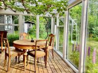 Black Wooden Summerhouse Near Ebeltoft - Bed and Breakfast Ebeltoft
