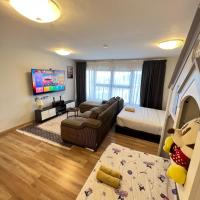 3 KAROKE kids play Big TV&Duplex unit 9 pax - B&B Kuala Lumpur