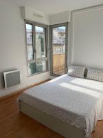 Grand appartement intra-muros, clim, calme, ascenseur - B&B Avignone