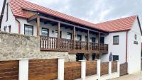Lator-Hans Apartmanház - B&B Villány