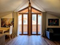 Apartamento de 1 dormitorio con balcón