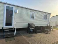 St Osyth Beach 3-Bed Caravan Sleeps 8 Parking - B&B Clacton-on-Sea