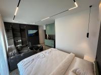 BalkHan 02 - B&B