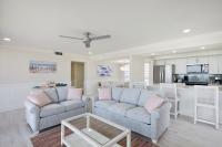 Sundial A301- Premier Beach View Two Bedroom Residence at Sundial Sanibel - Chambres d'hôtes Sanibel
