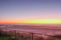 Premium Ground Floor Beachfront Condo Suite - Sleeps 5 - Pool and Sauna - B&B Lincoln City