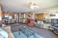 Large Beachfront Suite - Sleeps 6 - Second Floor - Pool and Sauna - B&B Lincoln City
