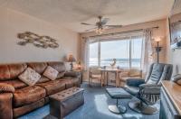 Stunning Beachfront Suite - Sleeps 4 - Second Floor - Pool and Sauna - B&B Lincoln City