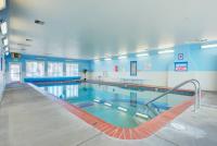 Oceanfront Suite - Top Floor - Pool and Sauna - Sleeps 4 - B&B Lincoln City