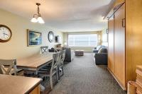 Premium Oceanfront Suite - Sleeps 8 - Top Floor - Pool & Sauna - B&B Lincoln City