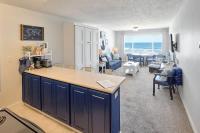 Oceanfront Suite - Top Floor - Pool and Sauna - Sleeps 6 - B&B Lincoln City