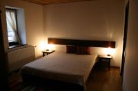 Studio (3 Adults)