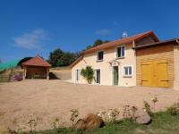 Gîte cosy avec cheminée, animaux acceptés et grande terrasse - FR-1-496-221 - Bed and Breakfast Régny