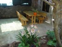 Two-Bedroom Duplex Apartment with Balcony and Garden View