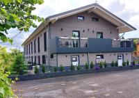 APARTMENTHAUS "AM KORNFELD" - 10 Gästewohnungen mit 1-3 Schlafzimmern, 40 Betten, Raucherbalkon, Reinigungs- & Wäscheservice, Grillgarten, Parkplatz - Chambres d'hôtes Lünen