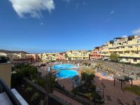 Royal Palace- Granada Park - Bed and Breakfast Arona