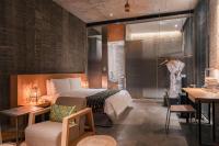 Queen Room with Pool View