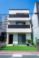 Wa Nagoya Station Business District Downtown 3-story Luxury House with Courtyard Garden 3 Bathrooms 2 Bathrooms 2 Parking Lots - Chambres d'hôtes Nagoya