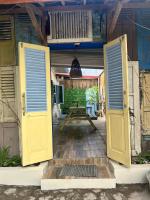 Tuwin Guest House - Bed and Breakfast Jogjakarta