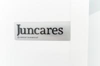 Apartment with Mountain View