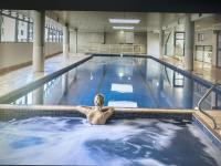 Charming to the max, full kitchen, City views, pool spa gym - B&B Sydney