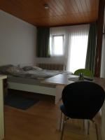 Monteurdoppelzimmer mit Küche, Bad - B&B Geislingen an der Steige